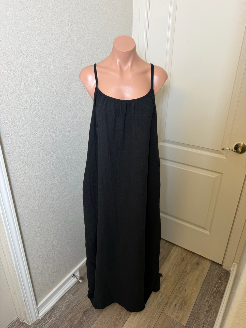 NWT Sol Angeles Black Maxi Dress with Spaghetti Straps PLUS SIZE